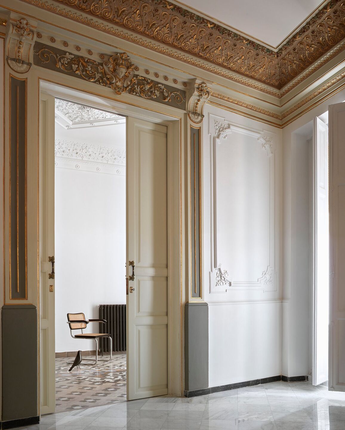 AVE-7-House-A-19th-century-Apartment-Renovation-by-DG-Estudio-2 AVE-7-House-A-19th-century-Apartment-Renovation-by-DG-Estudio-2 AVE 7 House, A 19th-century Apartment Renovation by DG Estudio AVE 7 House, A 19th-century Apartment Renovation by DG Estudio AVE 7 House A 19th century Apartment Renovation by DG Estudio 2
