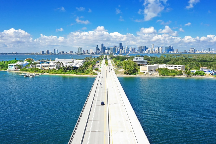 KEY_BISCAYNE_Miami_City_Guide_Why_You_Should_Visit_Miami_ KEY_BISCAYNE_Miami_City_Guide_Why_You_Should_Visit_Miami_ Key Biscayne, a tropical island paradise in Miami. Miami City Guide: Why You Should Visit Miami? KEY BISCAYNE Miami City Guide Why You Should Visit Miami