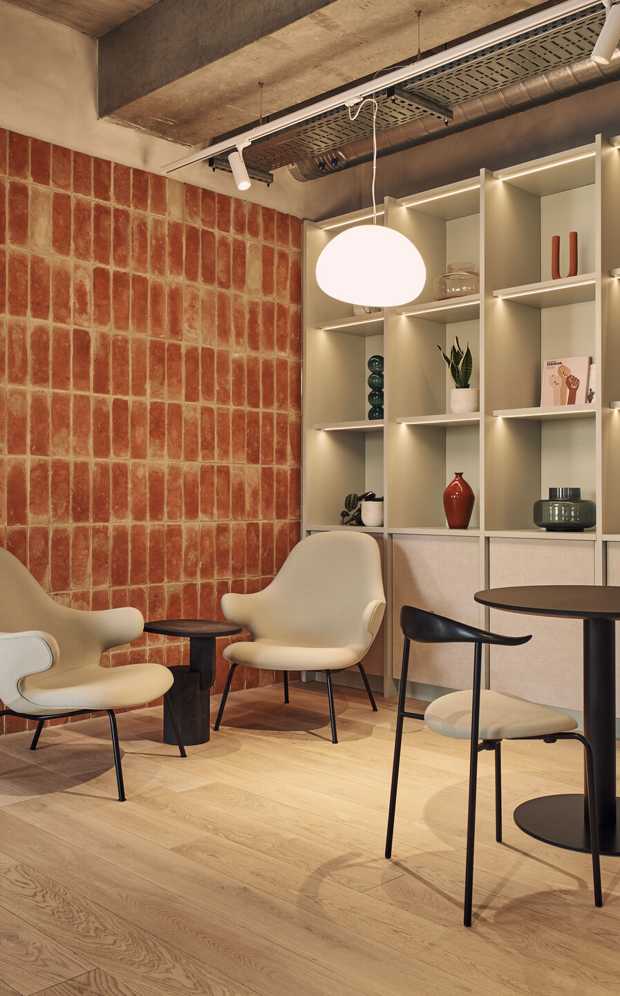 Mountbatten House, A Dream Co-Working Hub By Hawkins-Brown  Mountbatten House, A Dream Co-Working Hub By Hawkins-Brown Mountbatten House a dream Co Working Hub By HawkinsBrown 7
