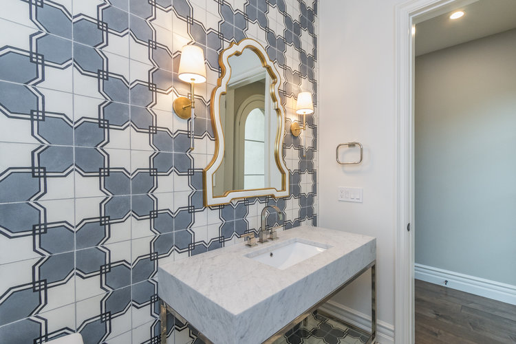 Red-Egg-Design-Group-1 Red-Egg-Design-Group-1 5 Exquisite Art Deco Bathrooms Ideas 5 Exquisite Art Deco Bathrooms Ideas Red Egg Design Group 1