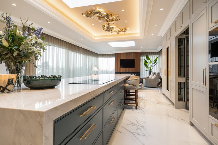 Cultra Renovation: Timeless Elegance by Kris Turnbull Studios