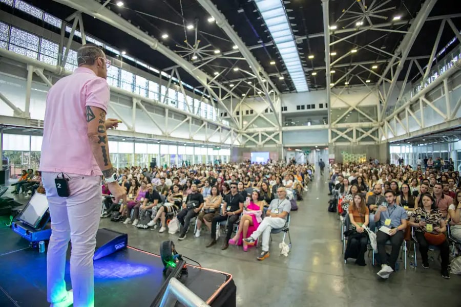 Nos_2 Nos_2 La Feria De Diseño: Discover Global Design Trends in Colombia la feria de diseño La Feria De Diseño: Discover Global Design Trends in Colombia Nos 2