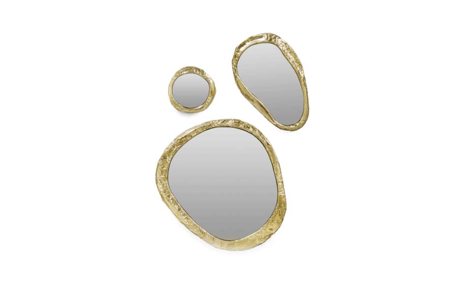 Halo Mirror In Polished Brass With A Contemporary  Decor