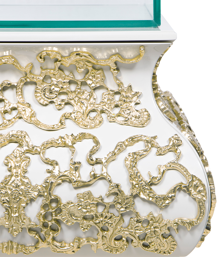 Crochet Display: Perfume Case Made In Wood Lacquer With A Modern Design - Home'Society