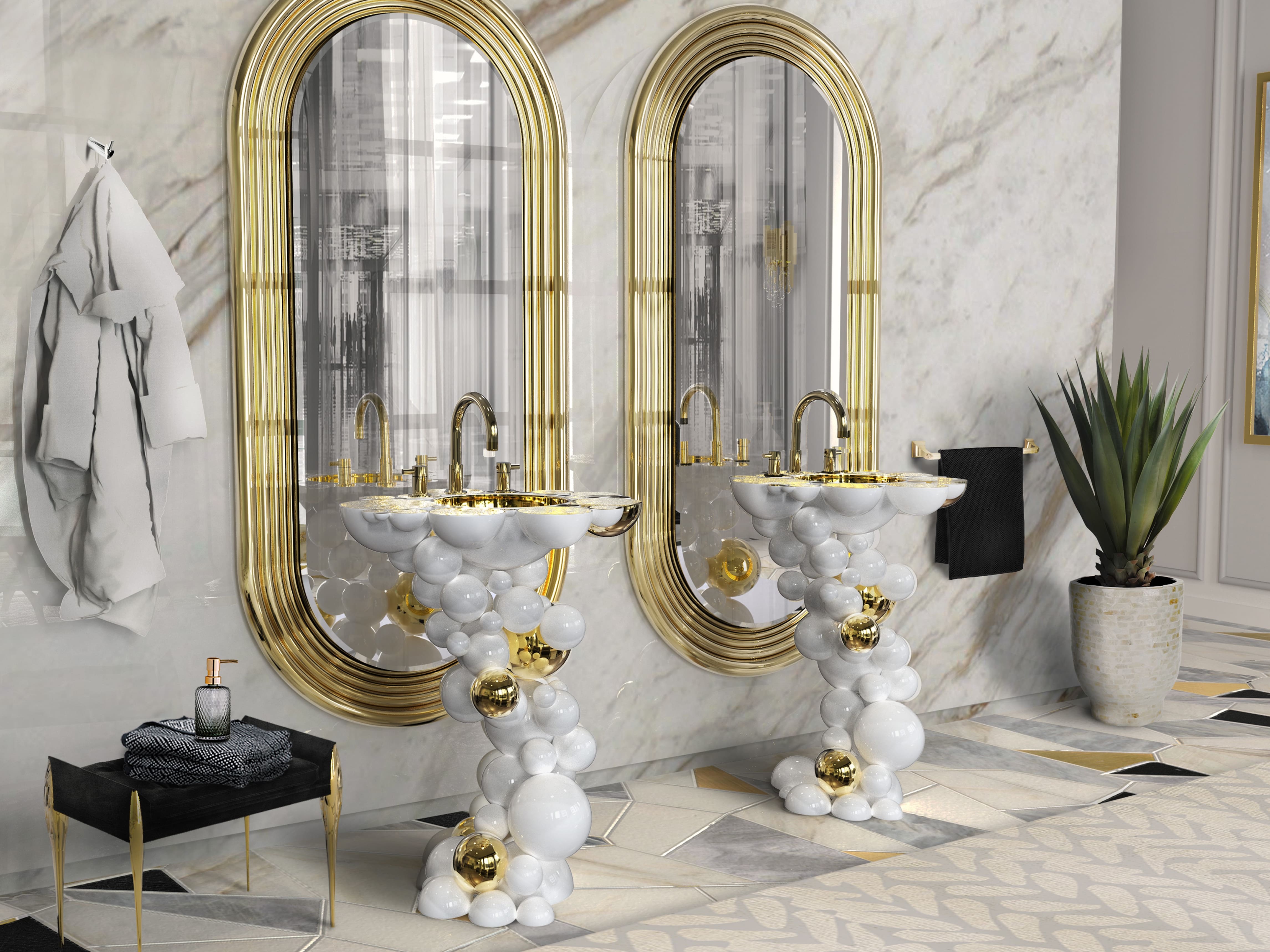 Extremelly Luxurious White Bathroom With Golden Accents And Marbled Walls - Home'Society