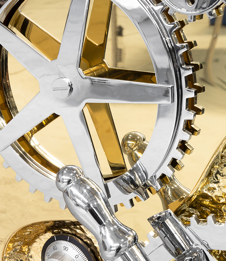Millionaire Safe - Gold Luxury with Silver Plated Gear-Wheel - Home'Society