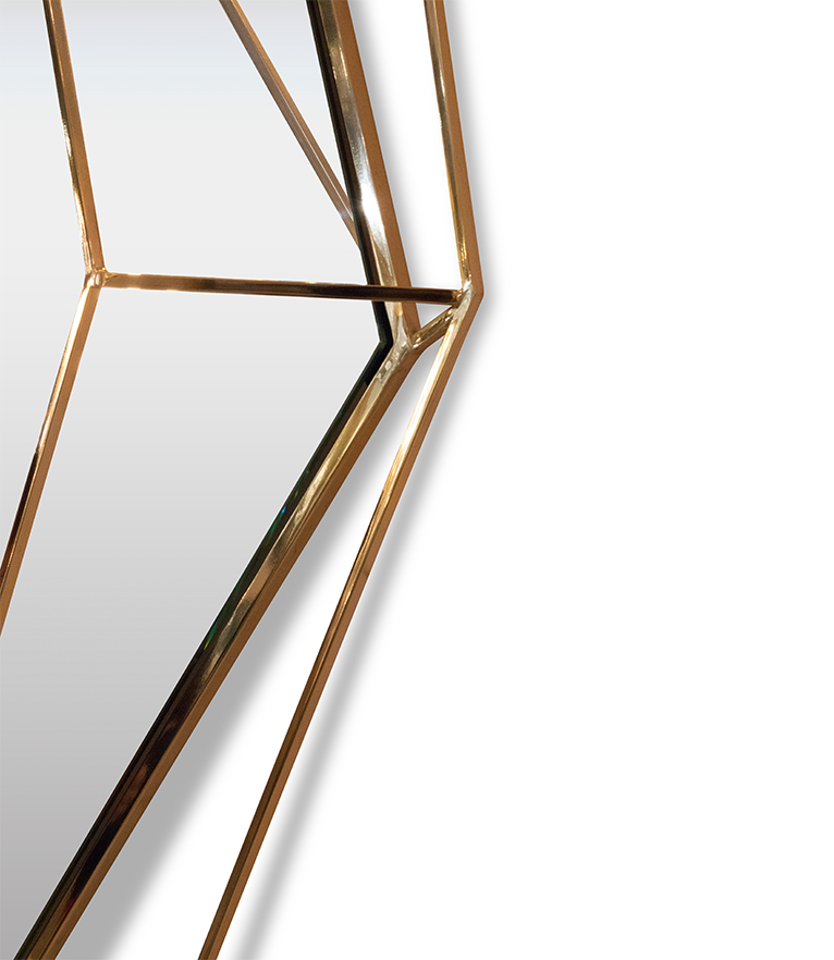 Diamond Small Mirror: With Polished Brass For An Elegant Entryway - Home'Society