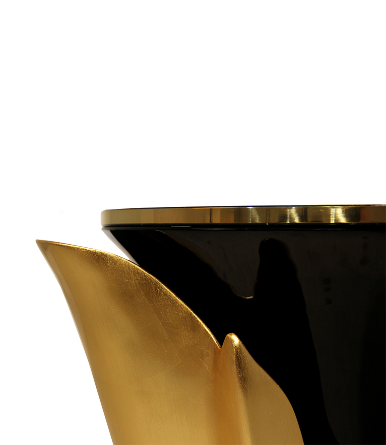 Yasmine Side Table - Sultry Silhouette From Tailored Marble And a Solid Wooden Base - Home'Society