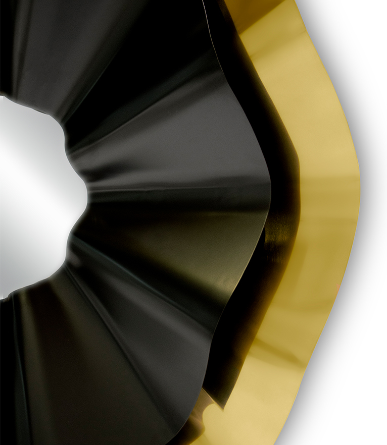 Revê 2-tier Mirror: Matte Exterior With a High Gloss Metallic Interior - Home'Society