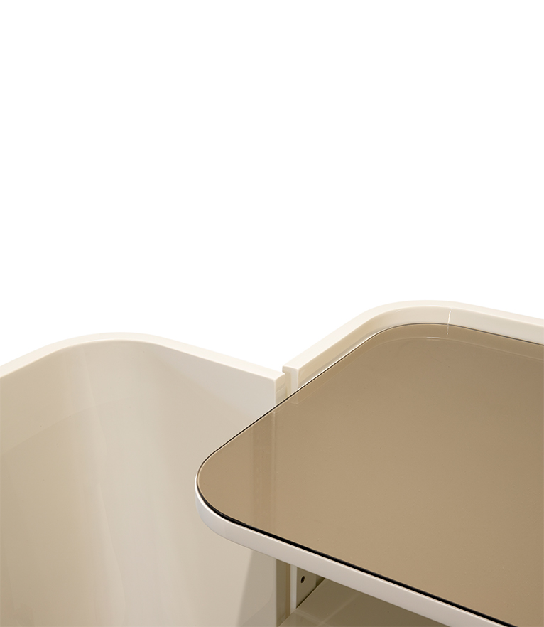 Latte Sideboard - In High Gloss Cream To A Minimalist Home Decor - Home'Society